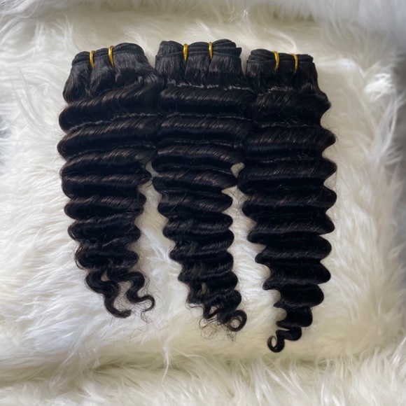 Hair Extensions - Picture 2 of 4